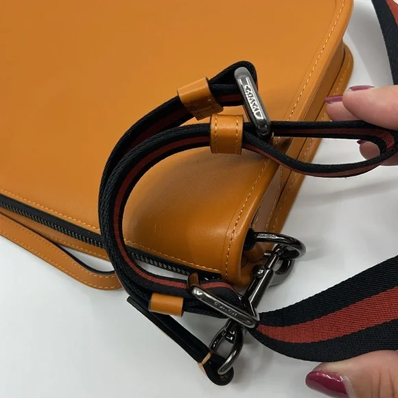 Coach Heritage Convertible Crossbody - Picture 10 of 16